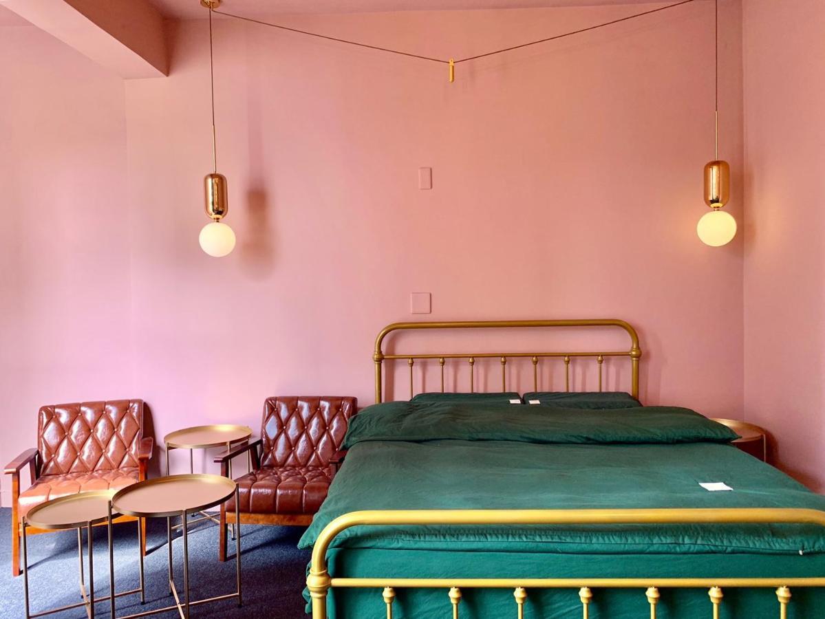 Baker Street London Style Inn Tainan Dış mekan fotoğraf