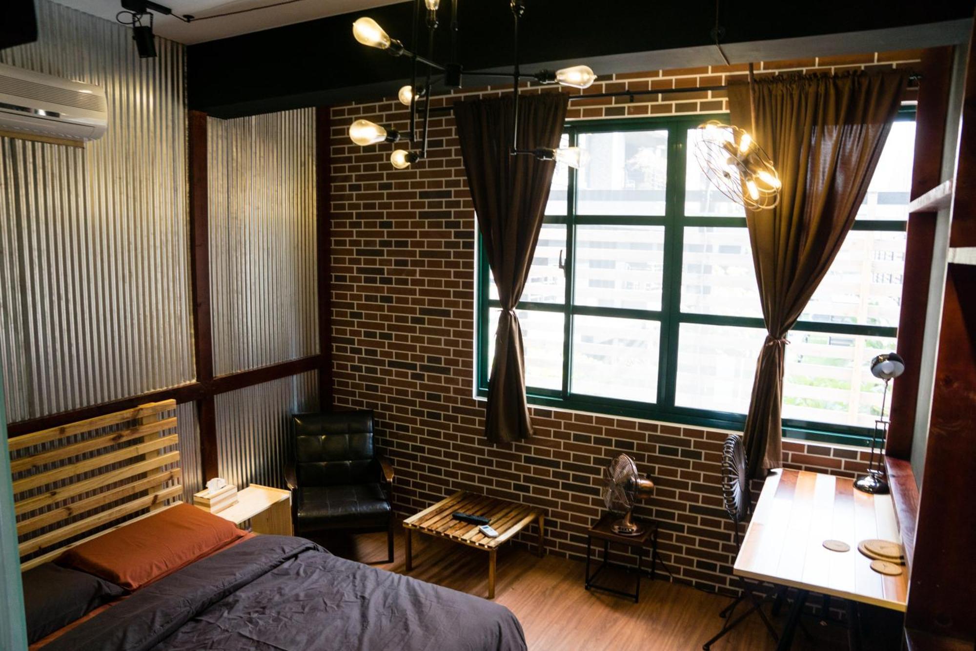 Baker Street London Style Inn Tainan Dış mekan fotoğraf
